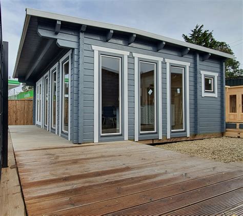 glulam log cabin.